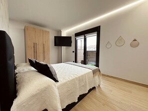 1 bedroom, iron/ironing board, free WiFi, bed sheets