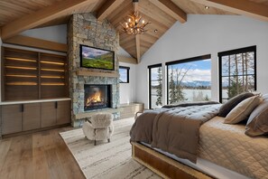 5 Schlafzimmer, Schreibtisch, kostenloses WLAN, Bettwäsche