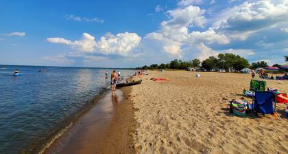 Harborview 3-7-4 on Main