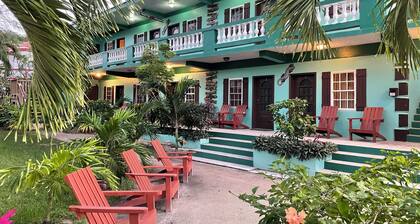 ONE BEDROOM SUITE - Close to Beach