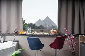 Luksus-dobbeltværelse | Egyptiske bomuldslagner, premium-sengetøj, minibar, skrivebord