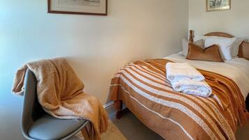 3 habitaciones, wifi gratis y ropa de cama