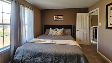 5 slaapkamers, een strijkplank/strijkijzer, gratis wifi, beddengoed