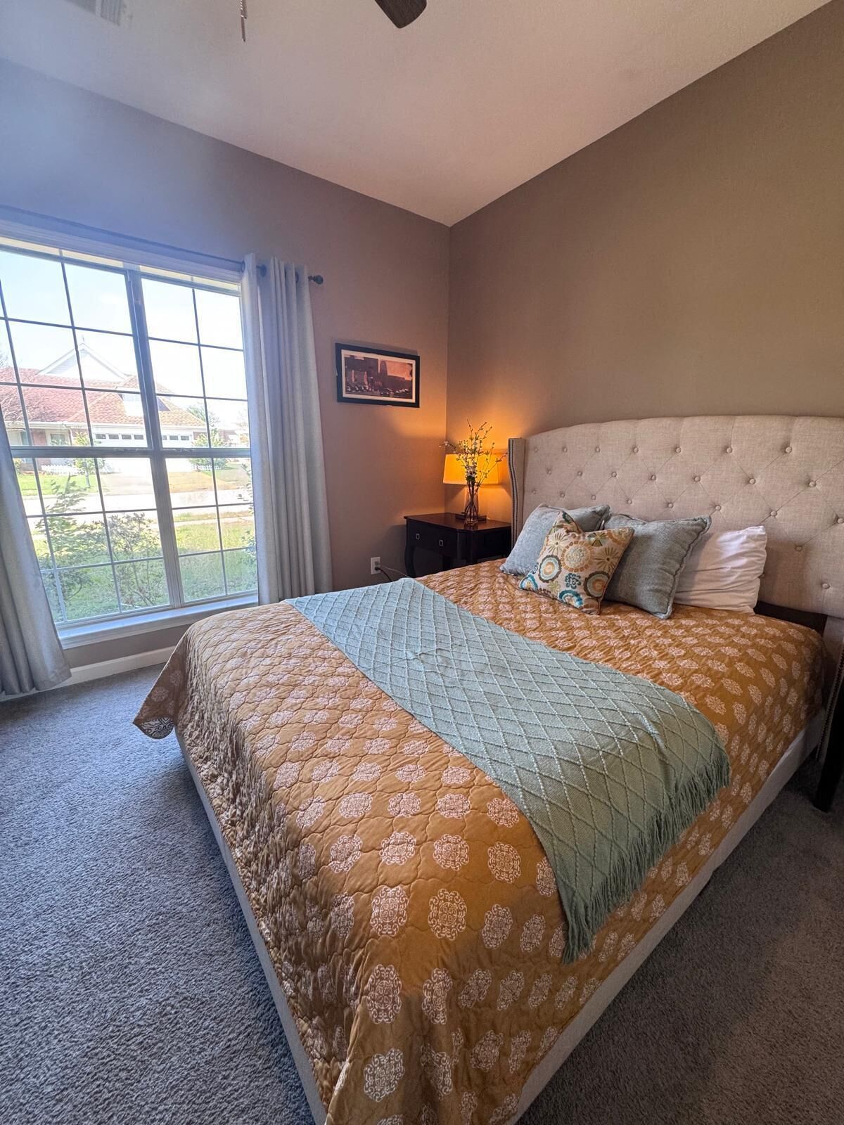 5 habitaciones, tabla de planchar con plancha y wifi gratis 