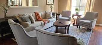 Relaxing & Spacious 5BR- Plus open room with beds, Retreat in Cordova