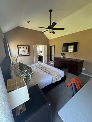 5 chambres, fer et planche à repasser, Wi-Fi gratuit, draps fournis