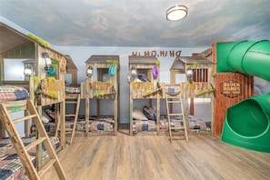 9 Schlafzimmer, Bügeleisen/Bügelbrett, WLAN, Bettwäsche