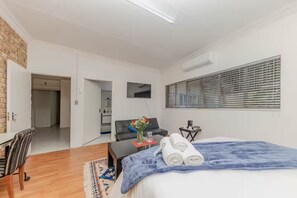 1 bedroom, iron/ironing board, WiFi, bed sheets