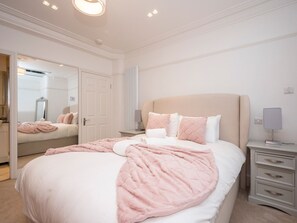 3 chambres, Wi-Fi gratuit, draps fournis