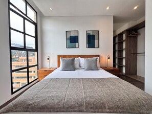 Executive-íbúð - svalir | 1 svefnherbergi, straujárn/strauborð, ókeypis þráðlaus nettenging