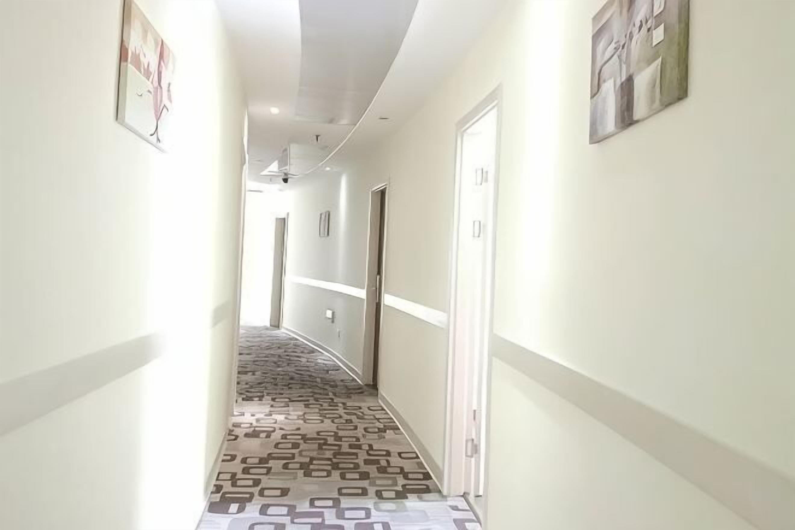 المنشأة من الداخل