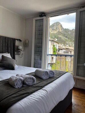 Escritorio y wifi gratis 