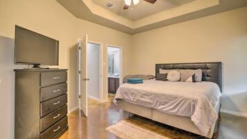 3 bedrooms, bed sheets