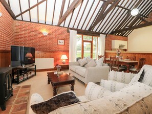 Cottage | Living area - Pear Tree (Dereham)