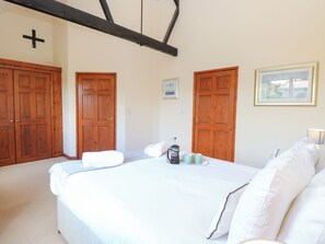 ChaumiÚre | 2 chambres, décor unique, ameublement unique, accÚs au Wi-Fi (inclus)