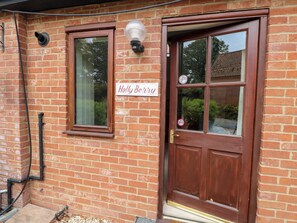 Cottage | Exterior detail - Holly Berry (Dereham)