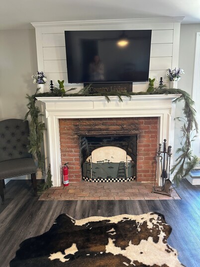 Cozy 2-bedroom apartment in delightful Greenwood Lake with AC, WiFi