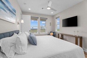 4 bedrooms, free WiFi, bed sheets