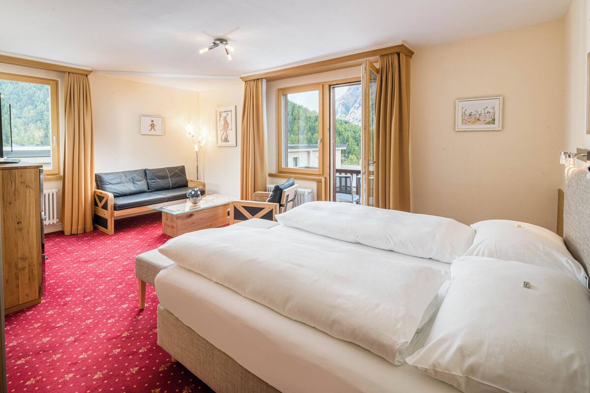 Superior Double Room | 1 bedroom, in-room safe, free WiFi, bed sheets