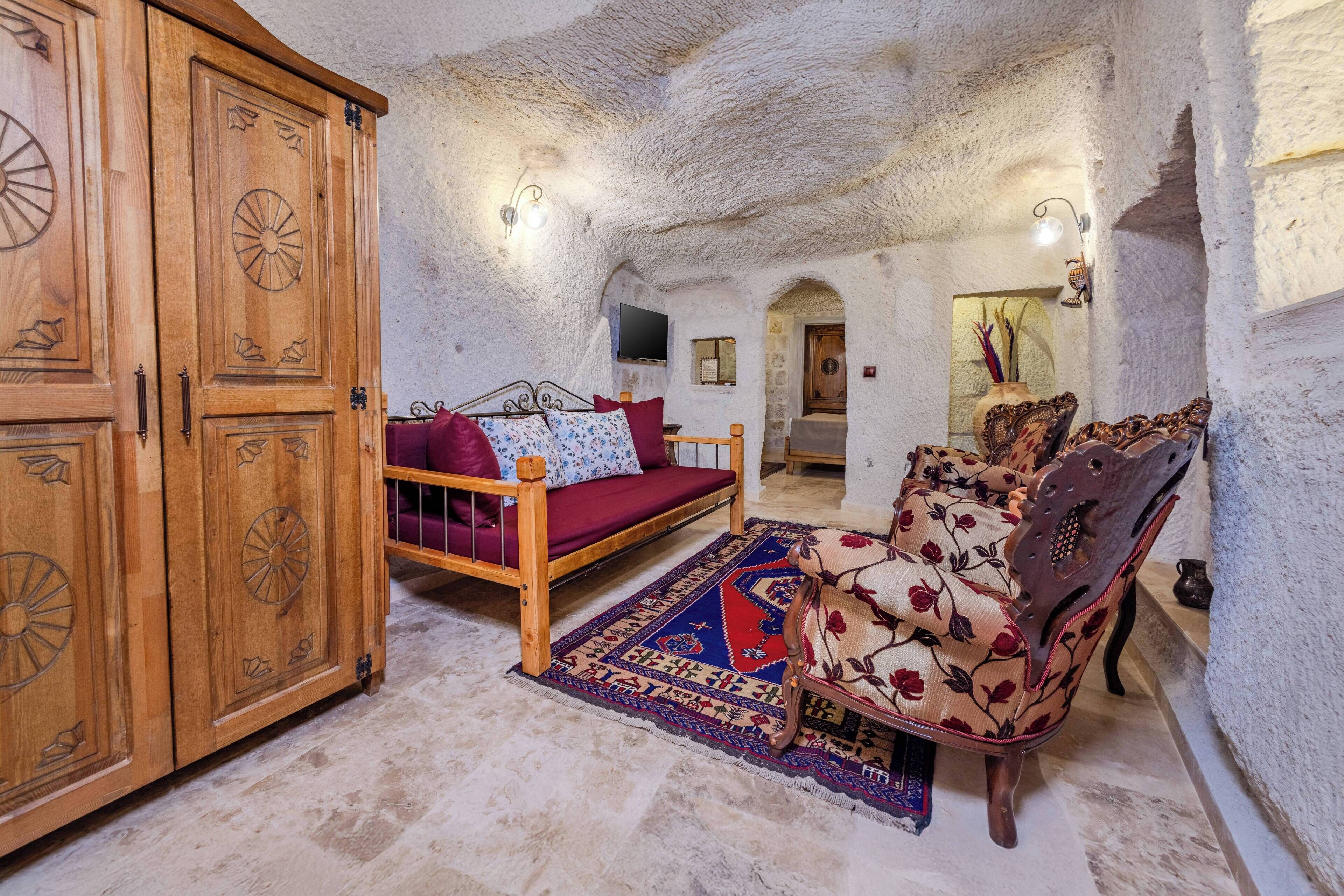 家庭双人房 | 埃及棉床单、高档床上用 品、免费迷你吧物品、客房内保险箱