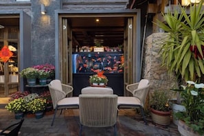 Lobby - Gone with Wind coffee Holiday Courtyard (Lijiang)