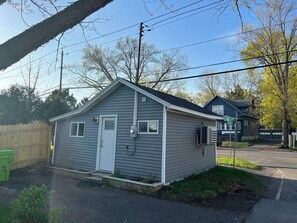 Exterior - Charming Tiny House minutes from Syracuse! (Syracuse)