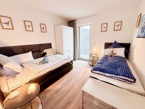 2 bedrooms, iron/ironing board, travel crib, free WiFi