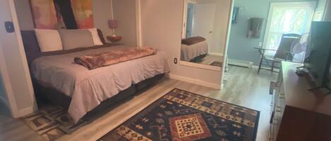 3 habitaciones, tabla de planchar con plancha, wifi y ropa de cama