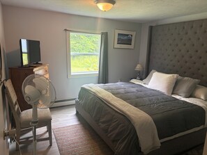 3 soverom, strykejern/-brett, wi-fi og sengetøy