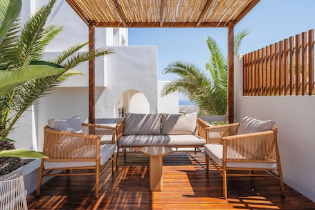 Breaq Santorini - Margarita Hotel