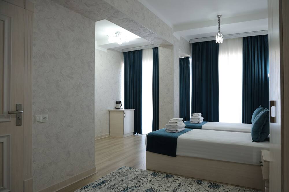 HOTEL MERCURI MERIDIAN