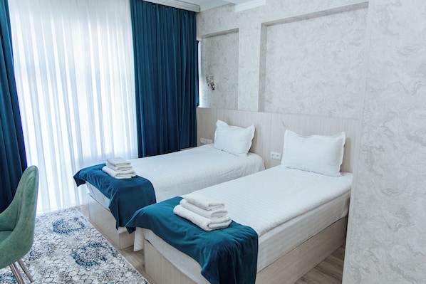 Standard Double or Twin Room, City View | Desk, laptop workspace, soundproofing, iron/ironing board - HOTEL MERCURI MERIDIAN (Bukhara)