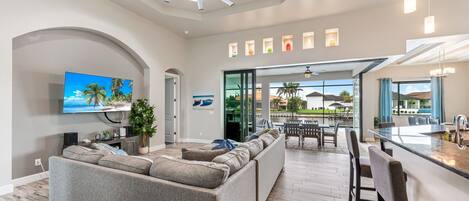 Televisor intel·ligent, videojocs, llibres i estèreo