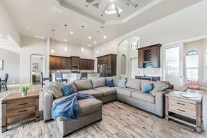 TV connectée, jeux vidéo, livres, chaîne hi-fi