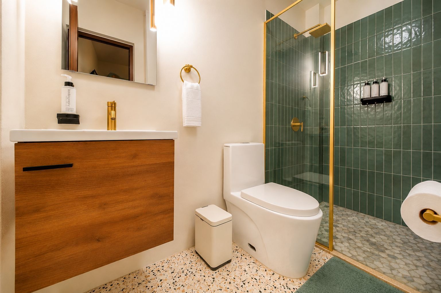 Standaard tweepersoonskamer | Badkamer