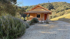 Cabin | Ngoại thất