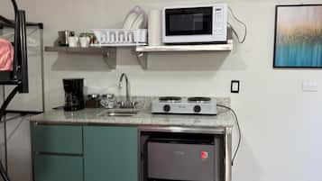 Micro-ondes, plaque de cuisson