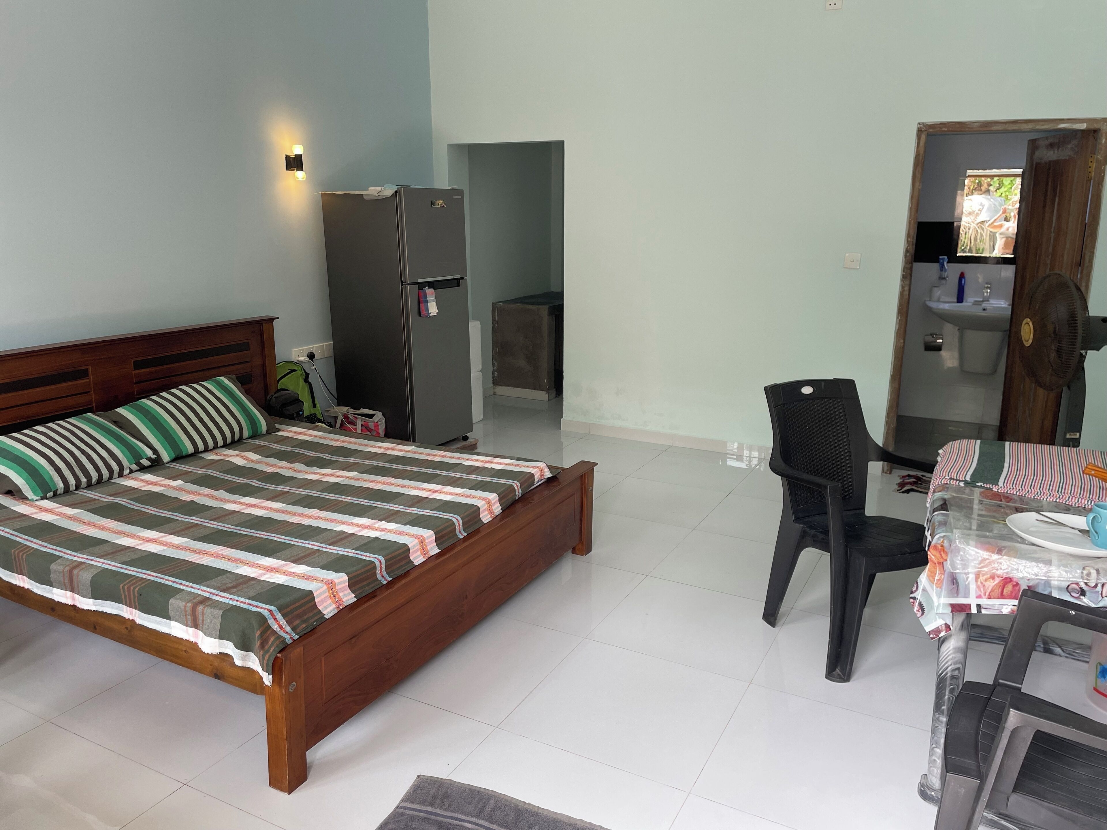 1 chambre, bureau, Wi-Fi, draps fournis