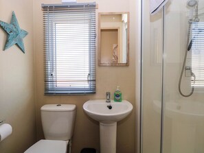 Cottage | Badkamer | Een douche