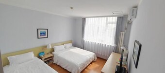Guantong Modern Hotel (Beijing Qianmen)
