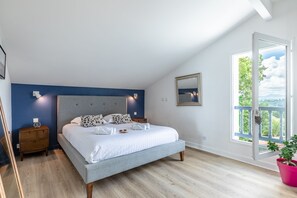 3 chambres, fer et planche à repasser, Wi-Fi gratuit, draps fournis