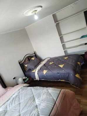 1 bedroom, WiFi, bed sheets
