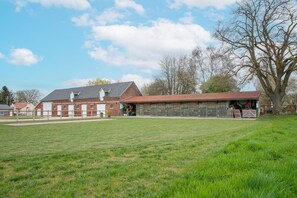 Exterior - Le Cheval Blanc - Proche Amiens, grand jardin (Damery)
