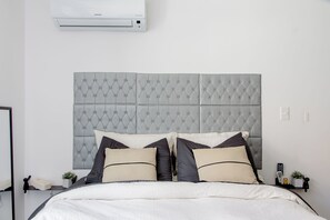 1 bedroom, in-room safe, desk, iron/ironing board