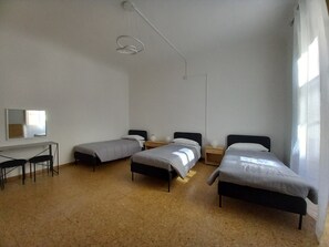 3 bedrooms, iron/ironing board, free WiFi, bed sheets - Oriuolo Left - Two Bedroom Apartment, Sleeps 4 (Firenze)