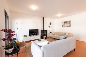 3 bedrooms