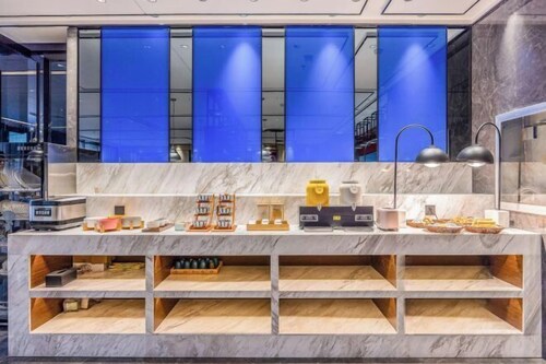 Super 8 Collection Hotel (Lanzhou Railway Station Hongxingxiang Subway Station)