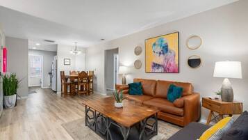 Smart TV, video games