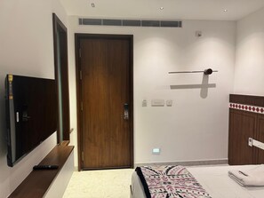 Classic Double Room | Desk, free WiFi