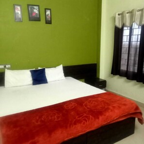 Deluxe Double Room | Free WiFi - Hotel Oasis Palace  (Islampur)